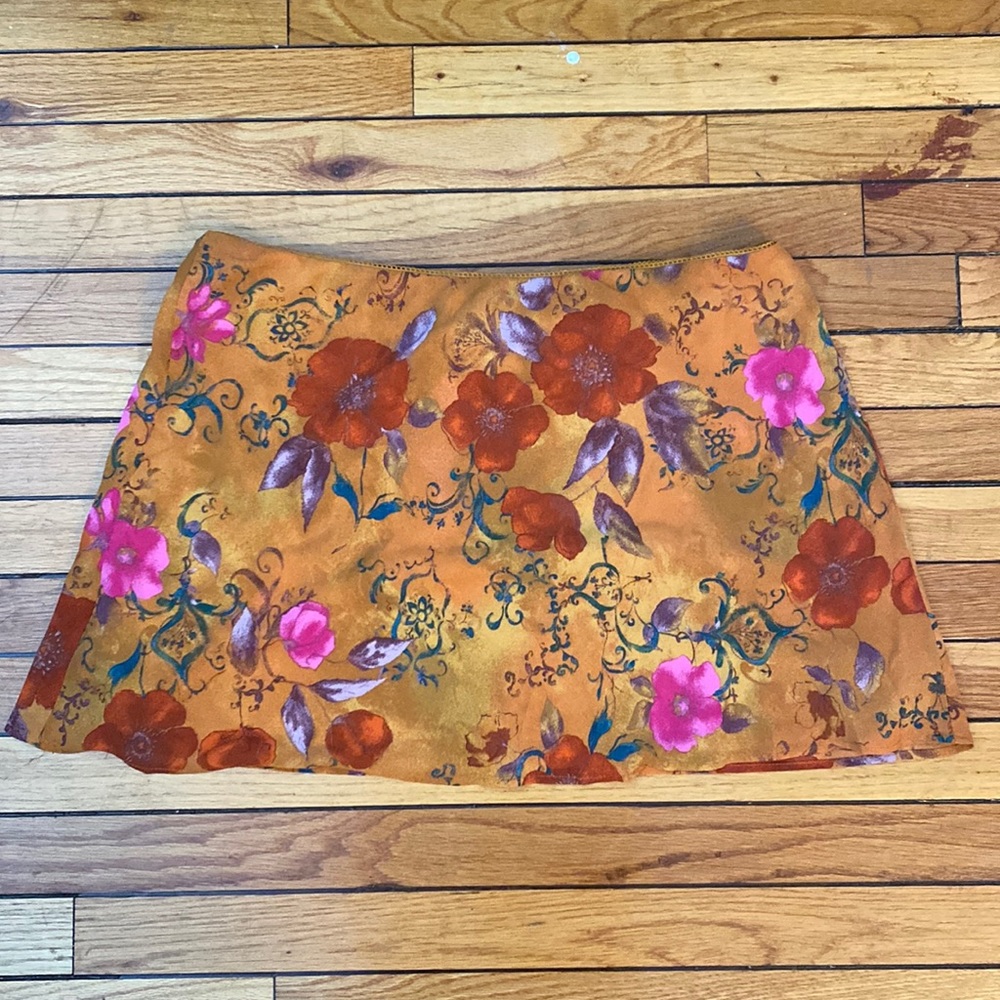 beautiful XL mini skirt!